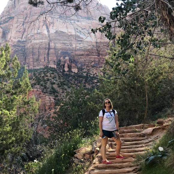 Meet your Posher, Amy - Picture 1 of 1